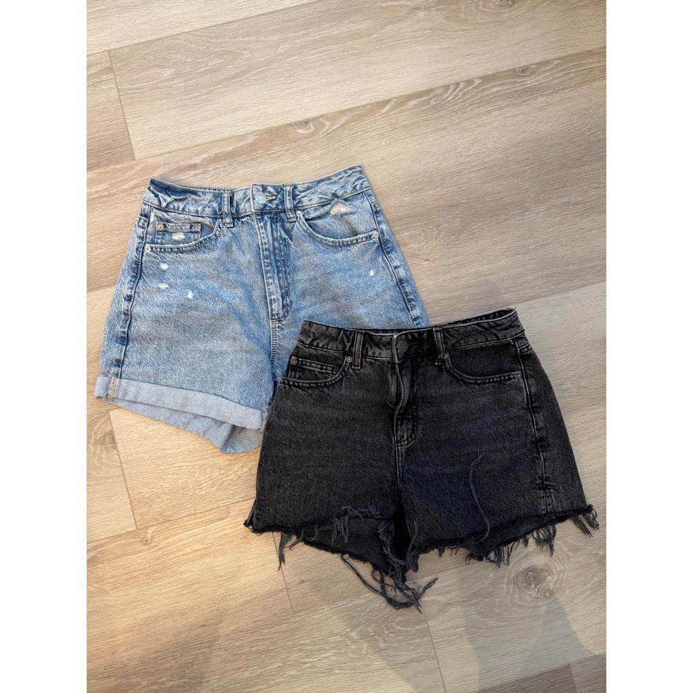 Garage Denim Shorts Bundle Size 26 80s Mom Light Wash & Vintage Cut-Off Black